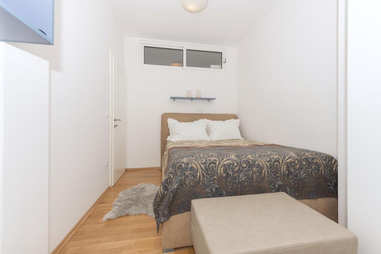 Long Apartment Makarska Dış mekan fotoğraf