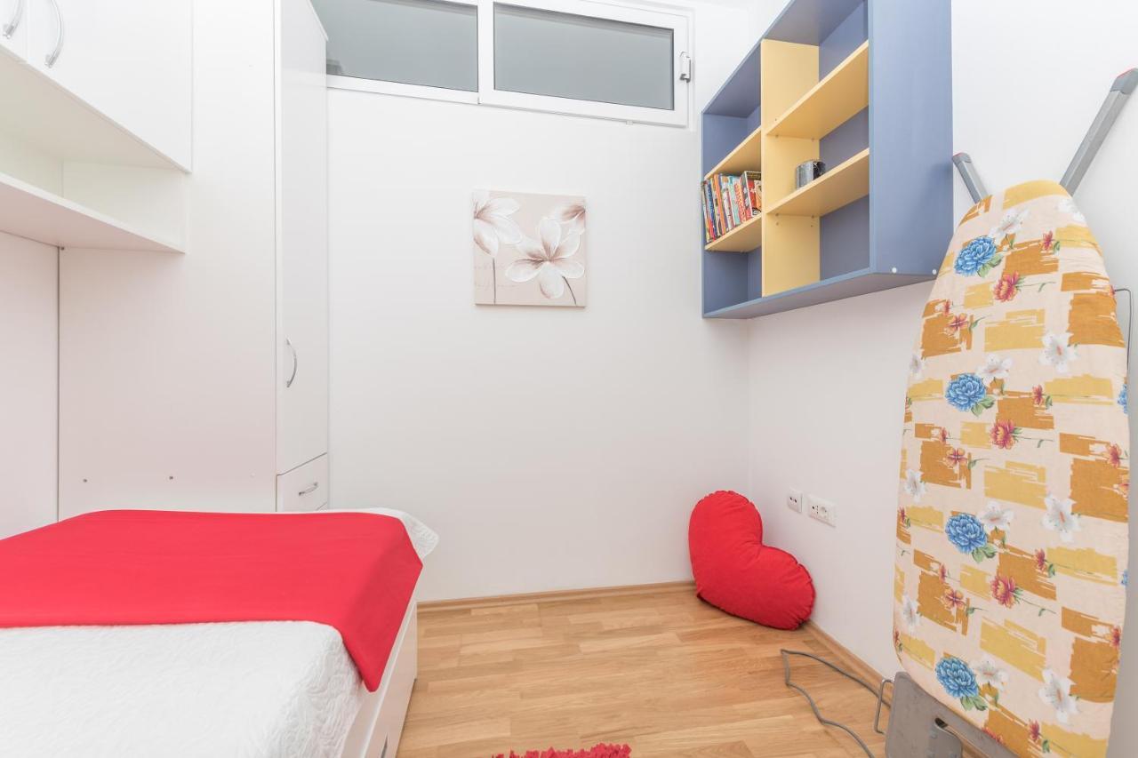 Long Apartment Makarska Dış mekan fotoğraf